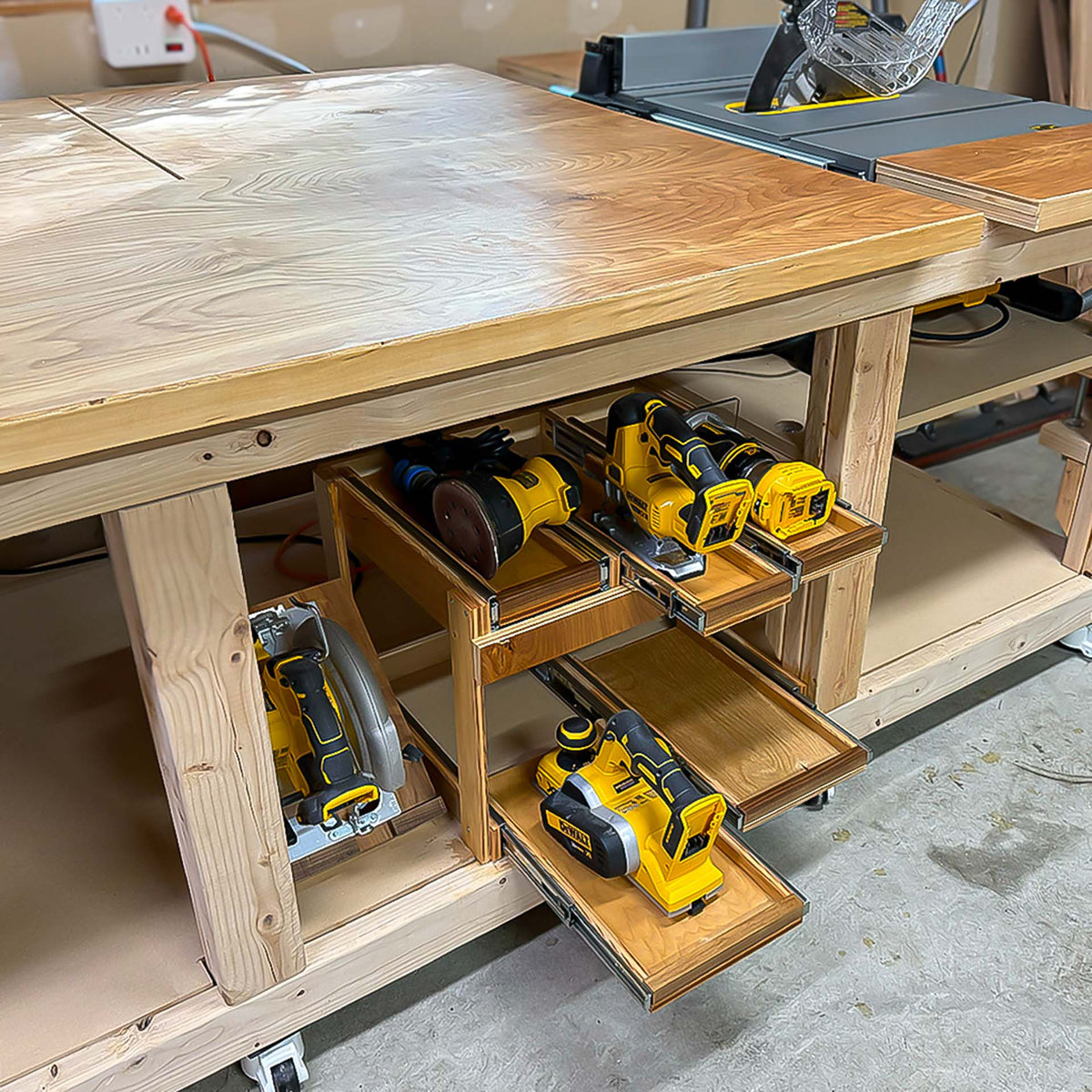Aine’s Workbench — Washington, USA