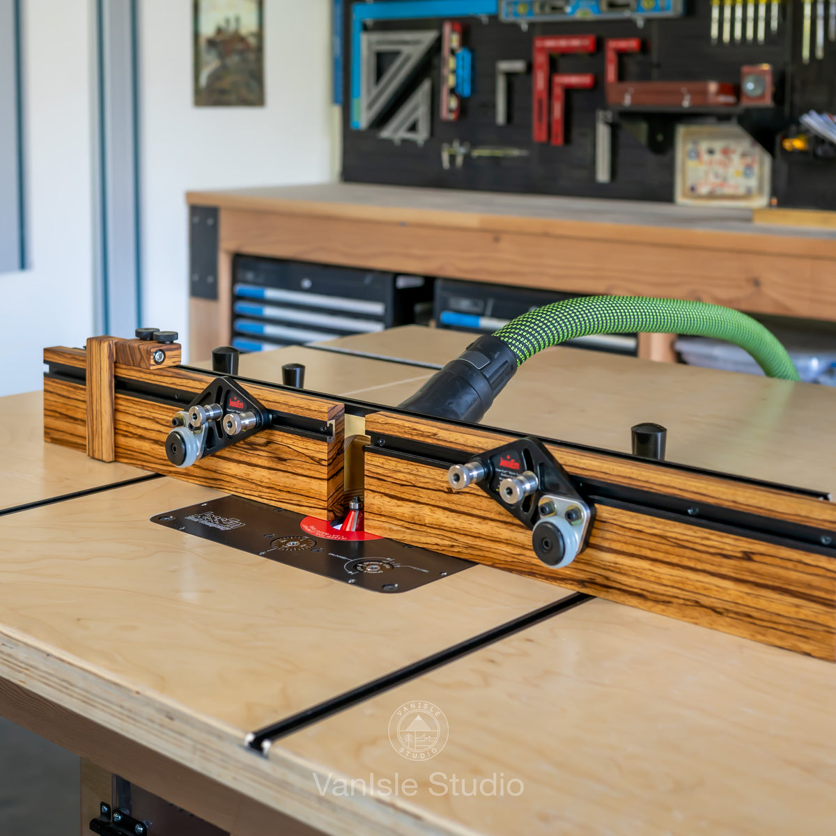 Router Table Fence Plans with Micro Adjust