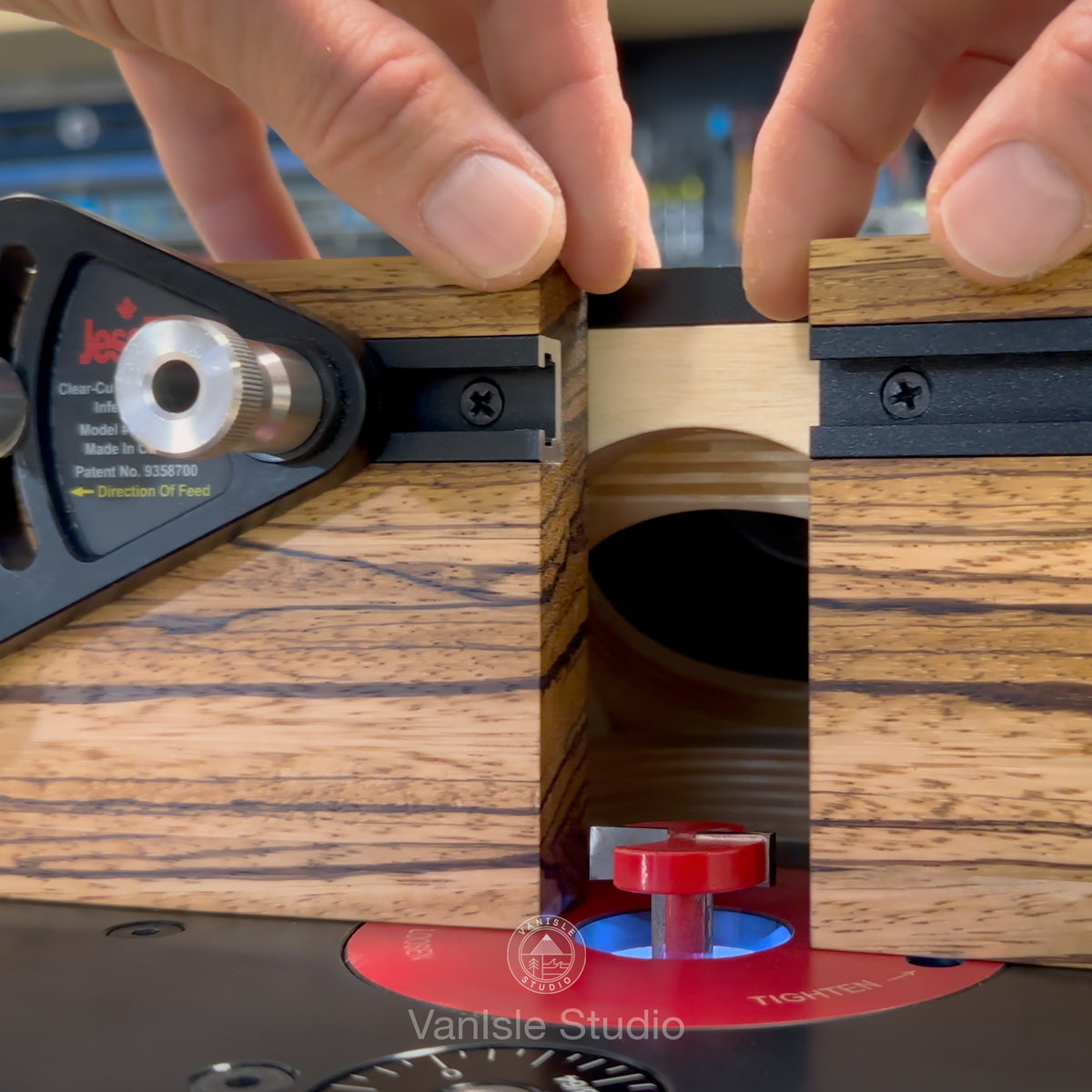 Router Table Fence Plans with Micro Adjust