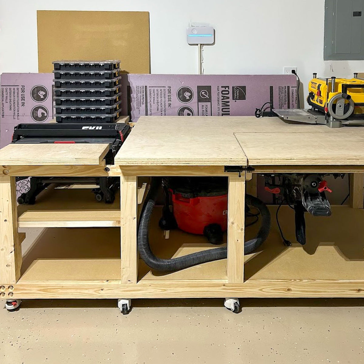 Maxim’s Workbench — Texas, USA