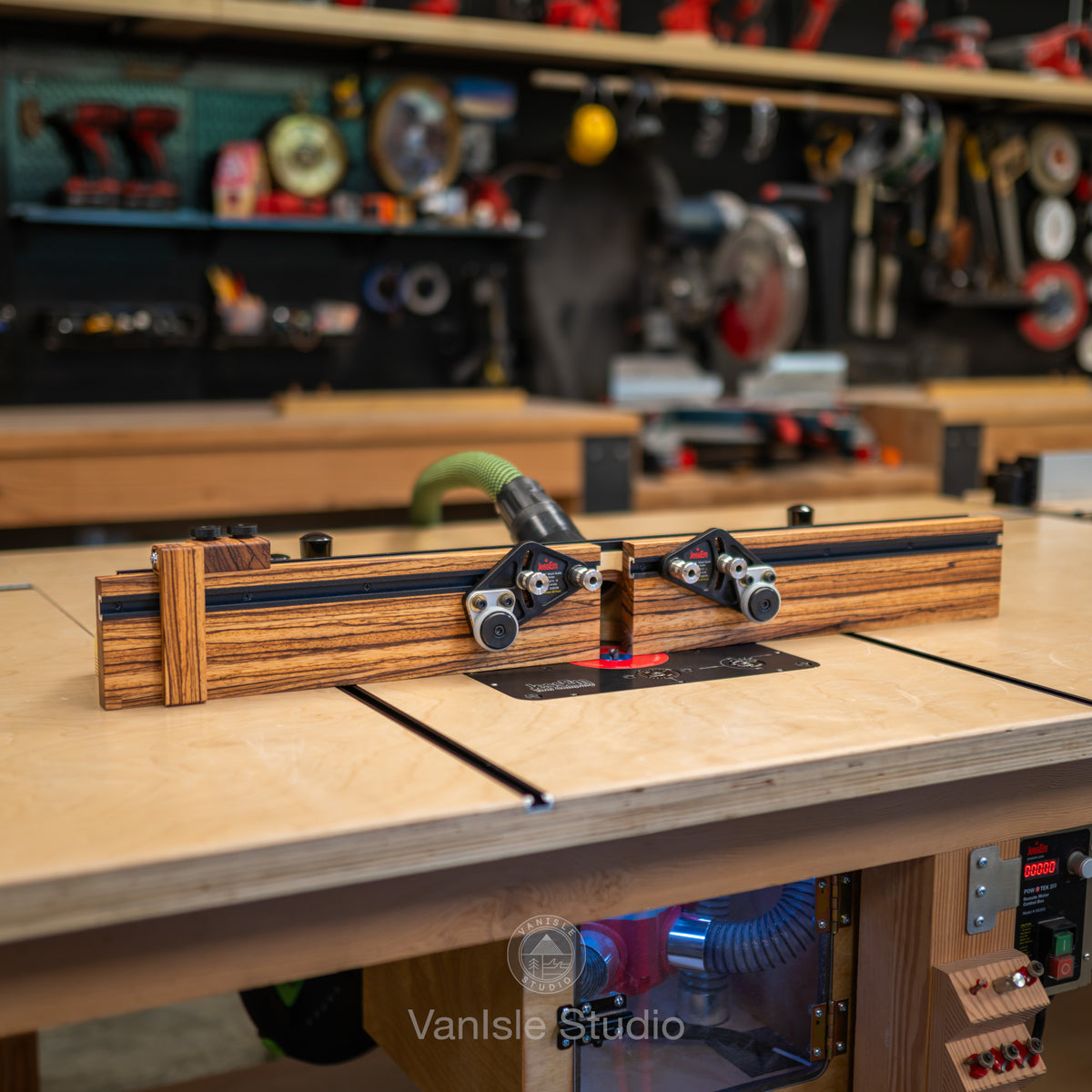 Router Table Fence Plans with Micro Adjust
